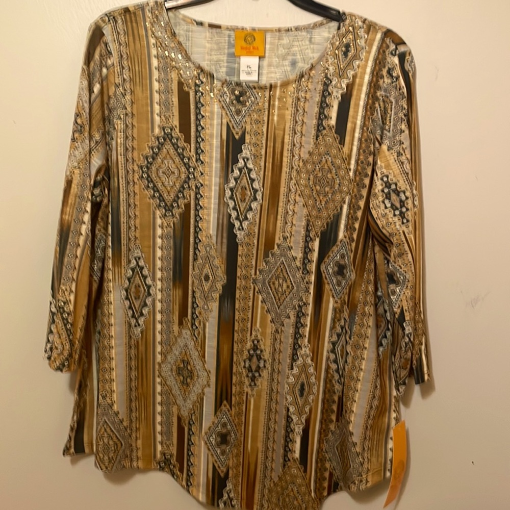 3/4 sleeve blouse beading pattern at neck. Stripes with diamonds. Washable